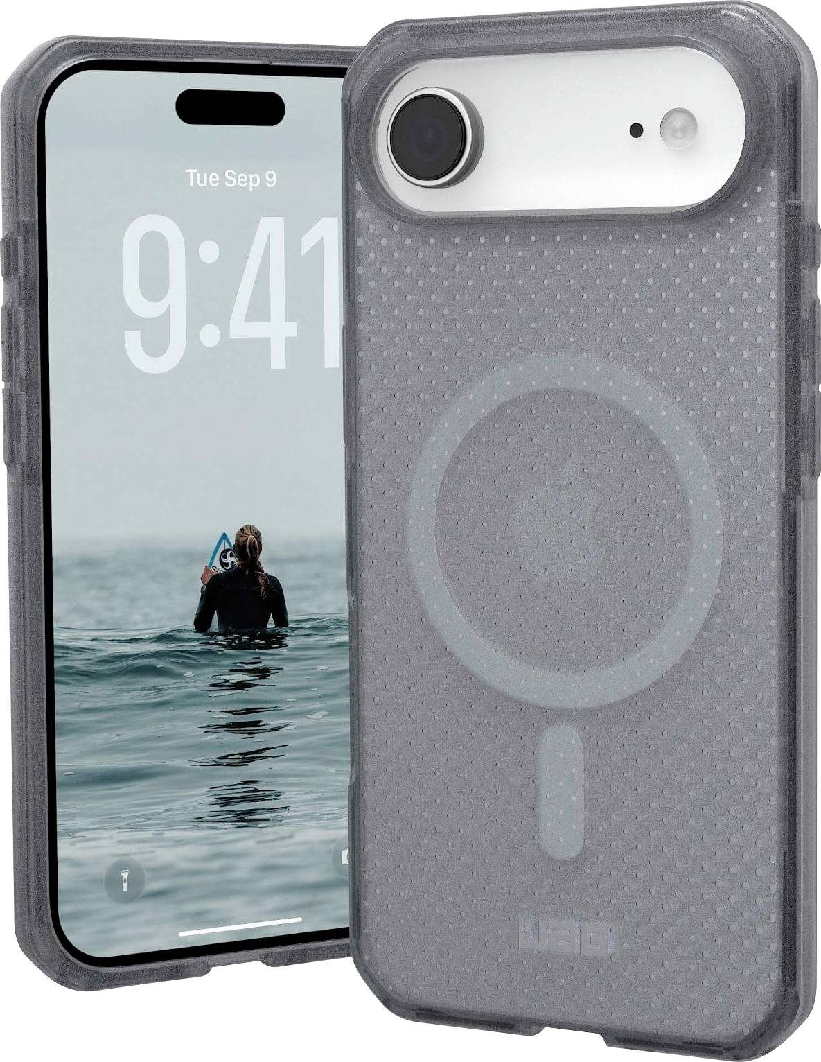 Un smartphone con un custodia robusta e trasparente è mostrato in un angolo. Lo schermo visualizza un orario di 9:41 e una persona che nuota in acqua.