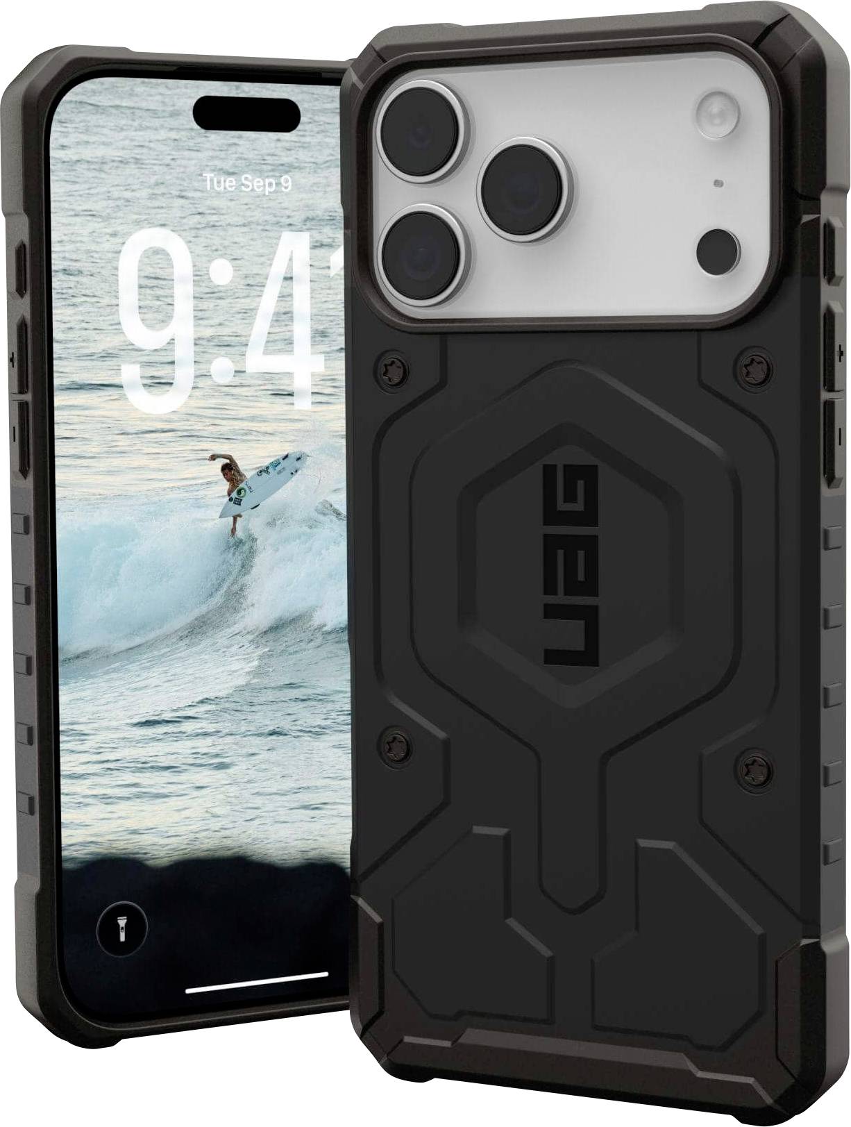 Uno smartphone con un robusto involucro nero. Lo schermo mostra un surfista su un'onda e l'ora '9:44' su 'Mar 9 Set'. La custodia riporta il logo 'UAG'.