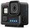 Una fotocamera d'azione compatta nera con un obiettivo, un piccolo schermo e il logo 'GoPro' in blu. Il lato è etichettato 'LIT HERO' in blu.