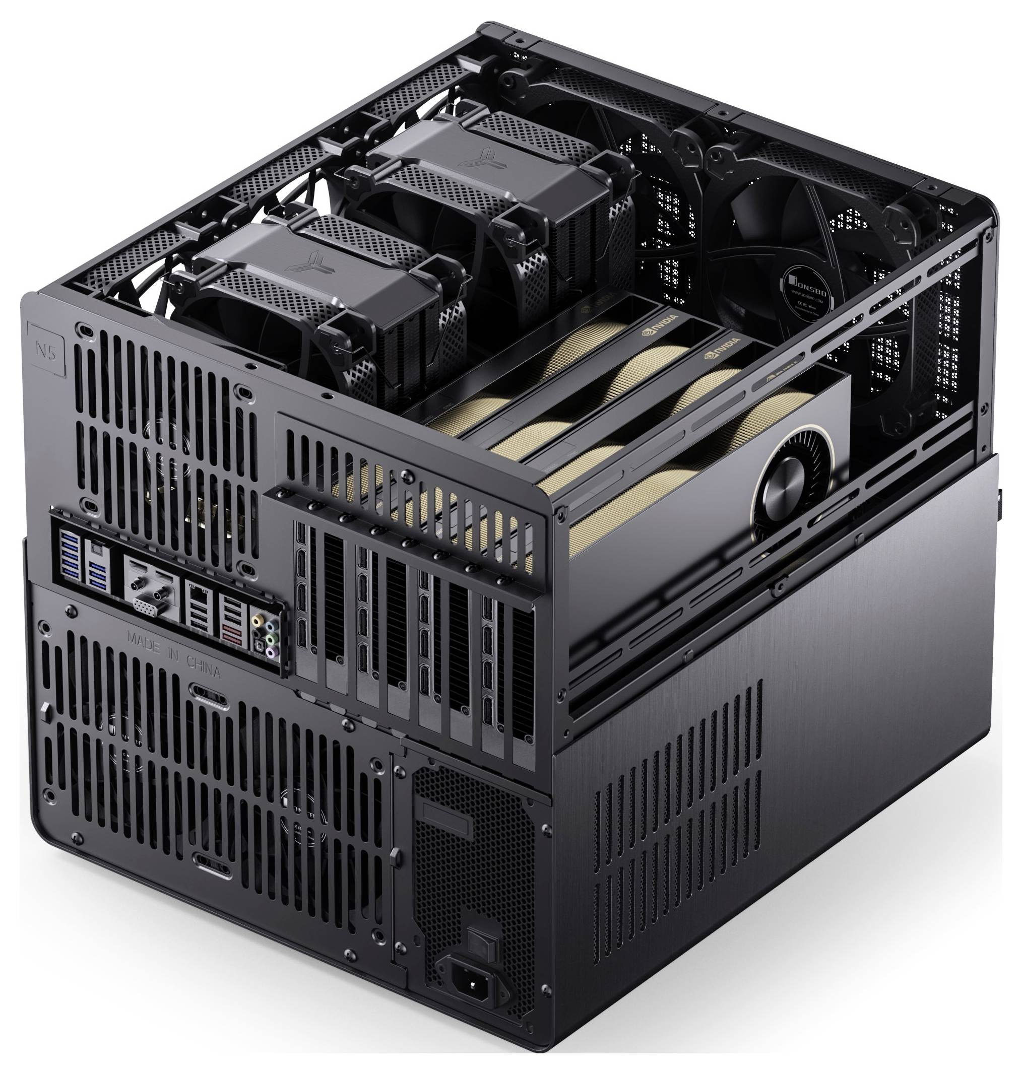 Un case per computer desktop ad alte prestazioni con multiple ventole di raffreddamento e una scheda grafica visibile, progettato per gaming o attività di elaborazione intensive.