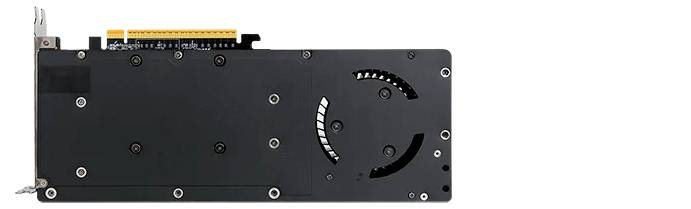 Vista posteriore di una scheda grafica nera con porte visibili e un design del ventilatore di raffreddamento.