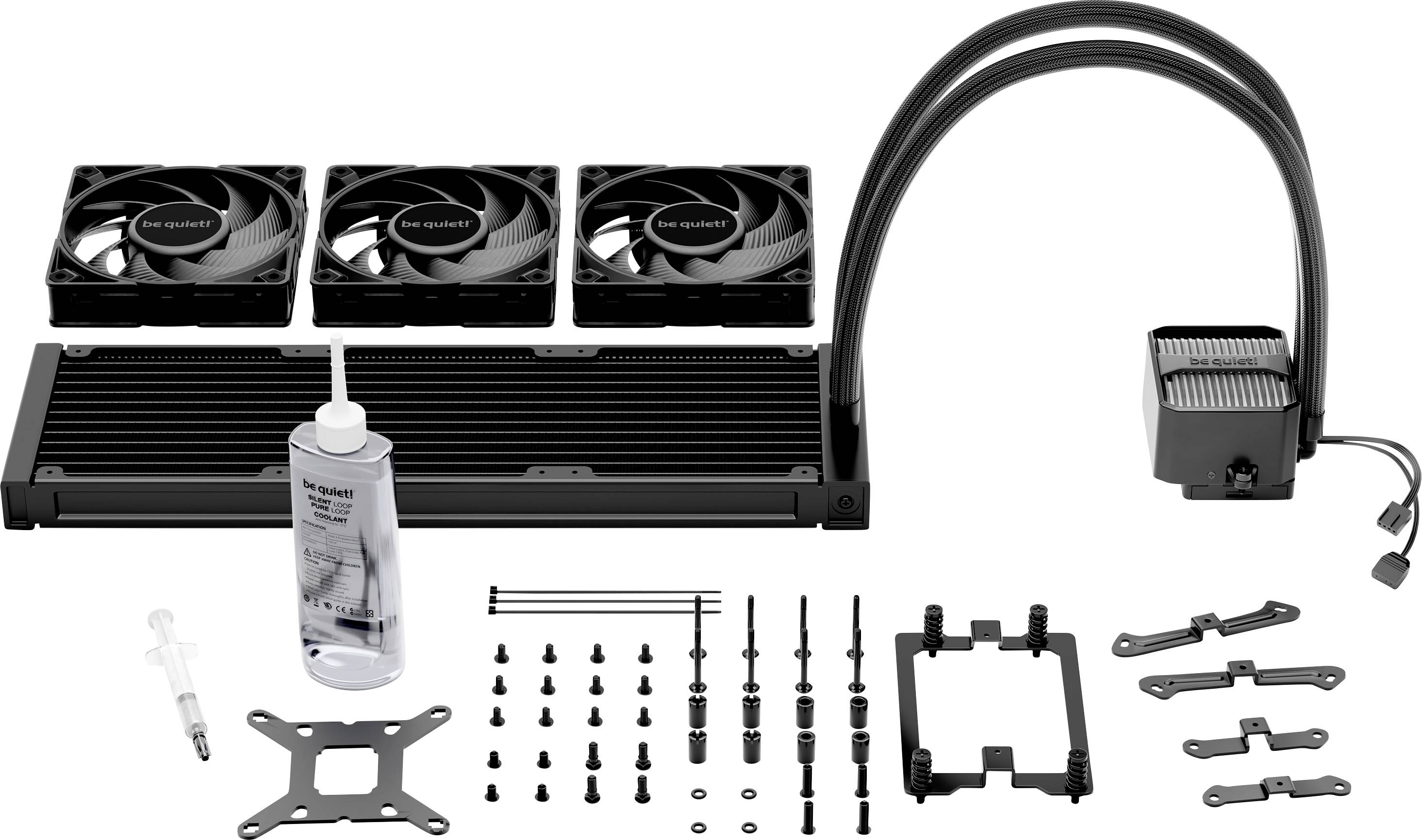 'Componenti del sistema di raffreddamento liquido per computer; include radiatore con tre ventole, pompa, tubazioni, ferramenta di montaggio e bottiglia di liquido refrigerante.'