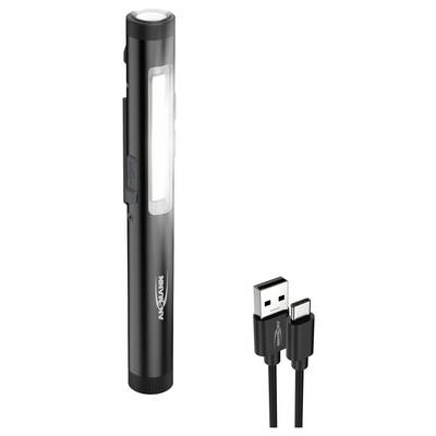 Una torcia stile penna di colore nero con una striscia LED laterale e un cavo di ricarica USB-C.