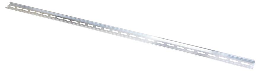 Un profilo metallico lungo e a sezione angolare, comunemente utilizzato in scaffalature o sistemi di stoccaggio, che mostra file di fori rettangolari uniformemente spaziati.