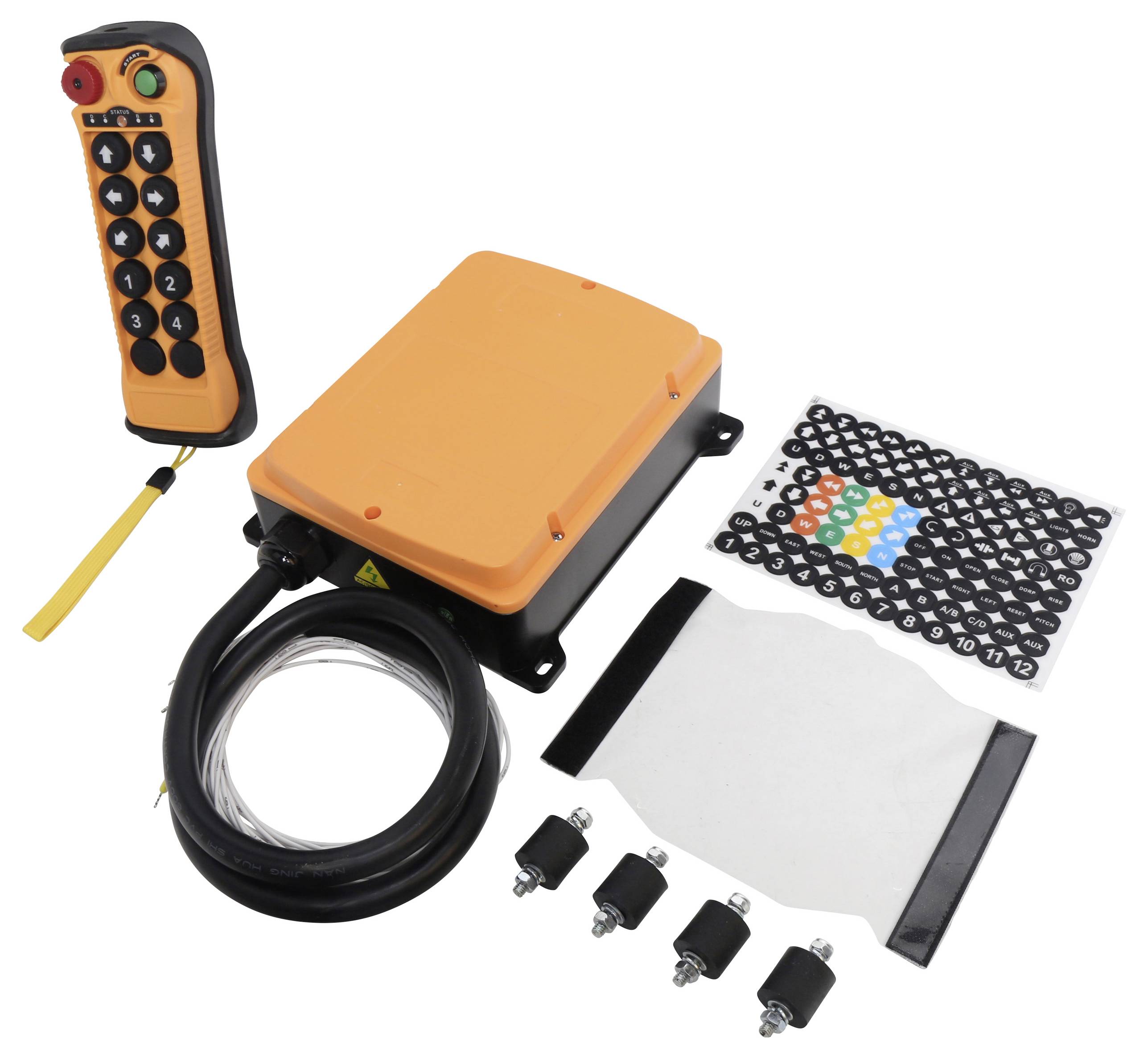 'Sistema di telecomando con ricevitore arancione, controller portatile, pulsanti etichettati e accessori per uso su apparecchiature industriali.'