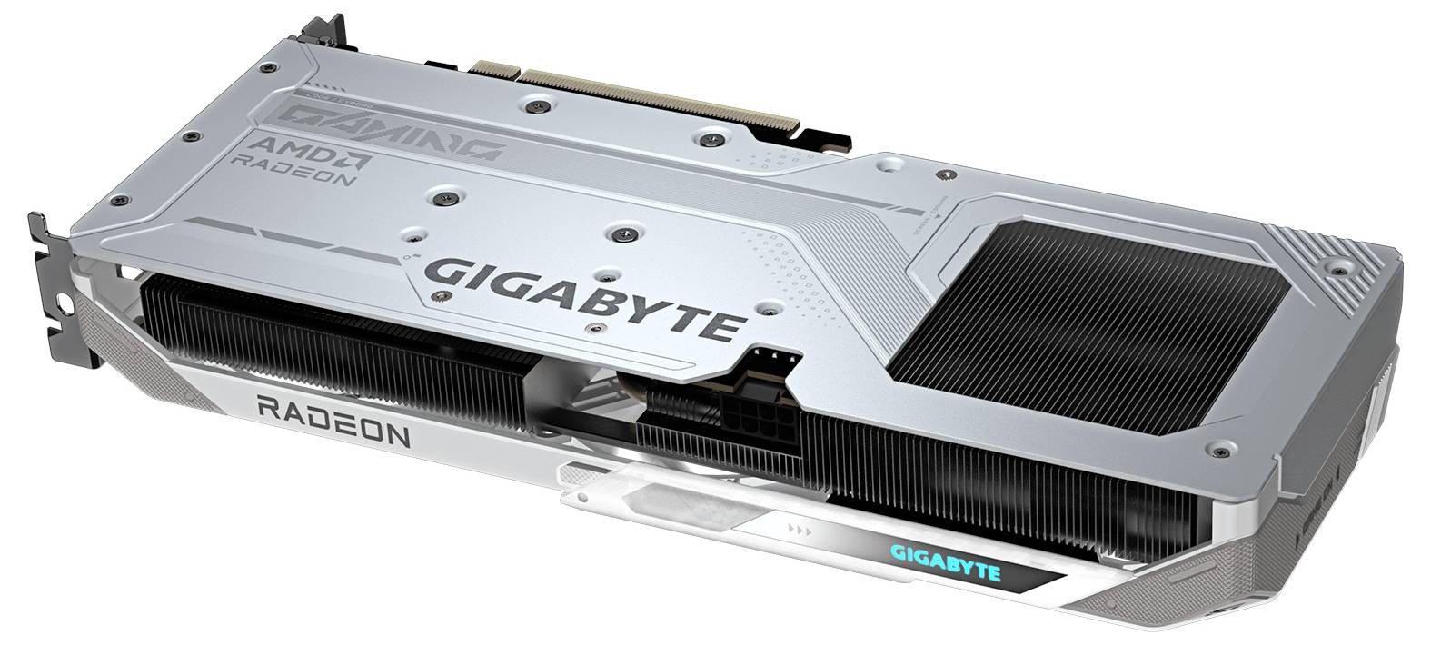Una scheda grafica in argento con i loghi 'GIGABYTE' e 'RADEON'. Presenta un design metallico elegante con molteplici porte e alette di raffreddamento.