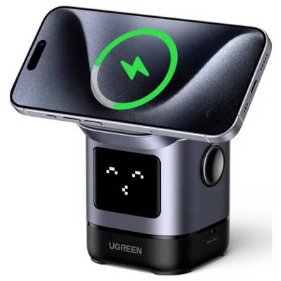 Un smartphone si ricarica in modalità wireless mentre è posizionato orizzontalmente su un supporto di ricarica UGREEN, visualizzando un'icona di ricarica verde sullo schermo.