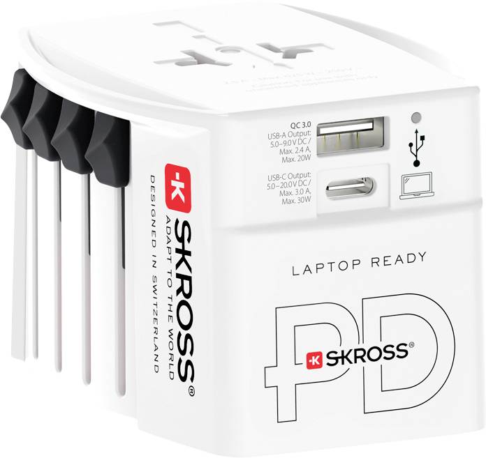 Adattatore di viaggio universale 'SKROSS' con molteplici tipi di spina, porte USB e etichetta 'Laptop Ready'. Il modello presenta elementi di design svizzero.