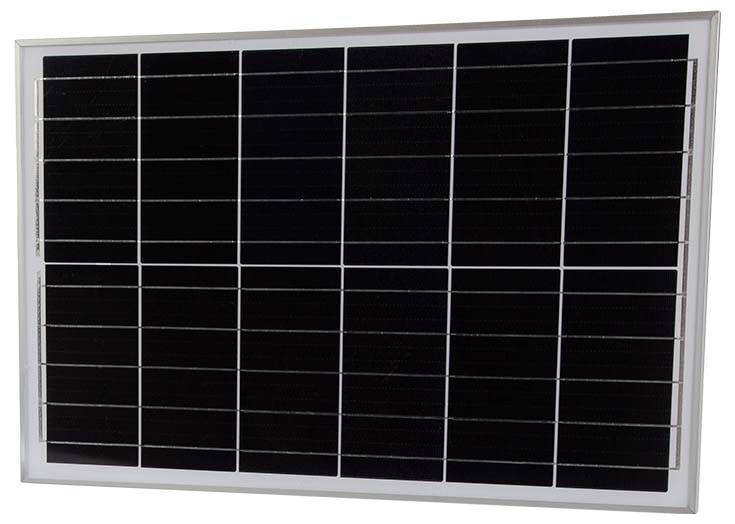 'Un pannello solare rettangolare con celle fotovoltaiche nere disposte in righe e colonne all'interno di una cornice argentata.'
