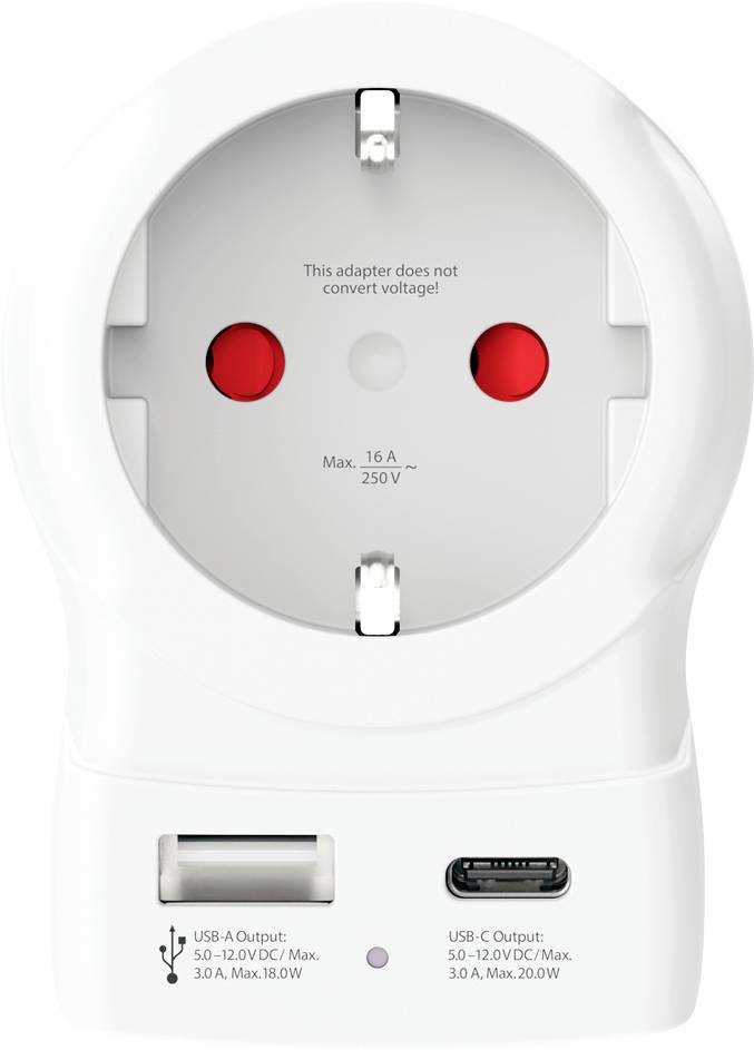 Un adattatore di alimentazione bianco con porte USB-A e USB-C. Contrassegnato con "Questo adattatore non converte la tensione" e "Max 16 A, 250 V".