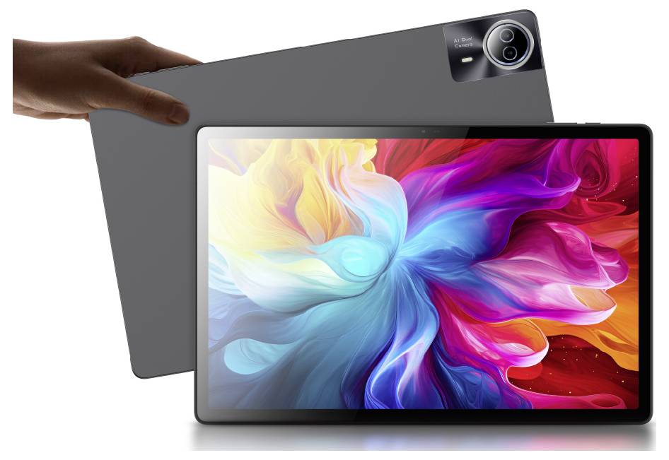 Una persona tiene un elegante tablet con una vibrante visualización de arte abstracto colorido.