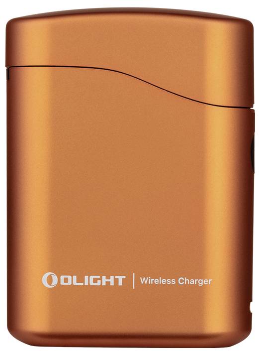 Un caricabatterie wireless Olight arancione con un design liscio e elegante e un sottile dettaglio a onda sul coperchio. Il logo e l'etichetta sono stampati sul fondo.