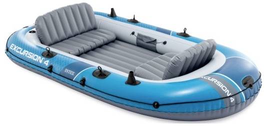 Una zattera gonfiabile blu etichettata 'EXCURSION 4', progettata per quattro persone, con due sedili gonfiabili e più supporti per i remi.