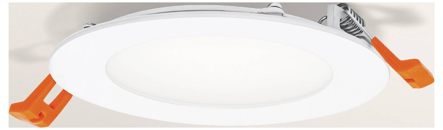 Plafoniera LED rotonda con clip di installazione arancioni su sfondo beige.