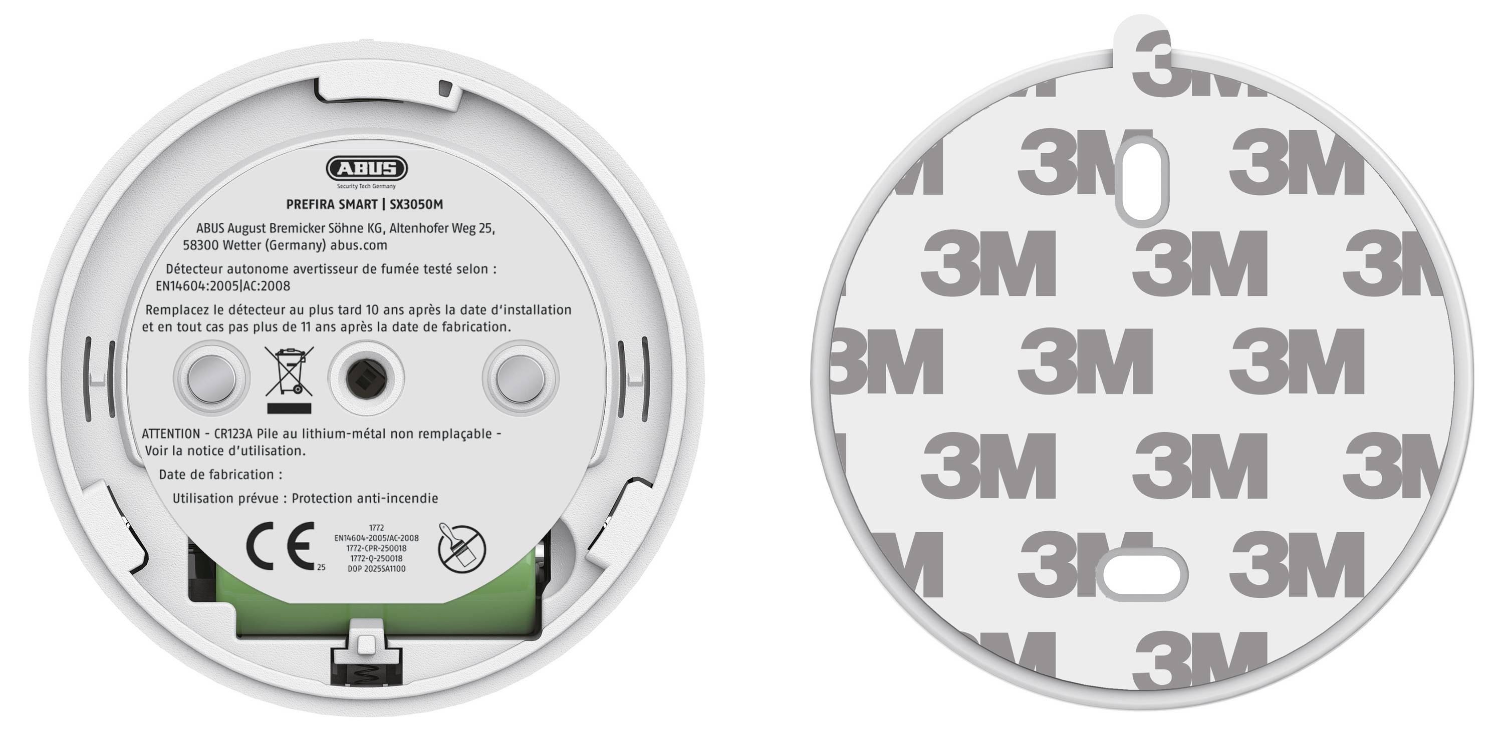 'Retro di un rilevatore di fumo con marchio ABUS sulla sinistra, insieme a un pad adesivo 3M sulla destra per una facile installazione.'