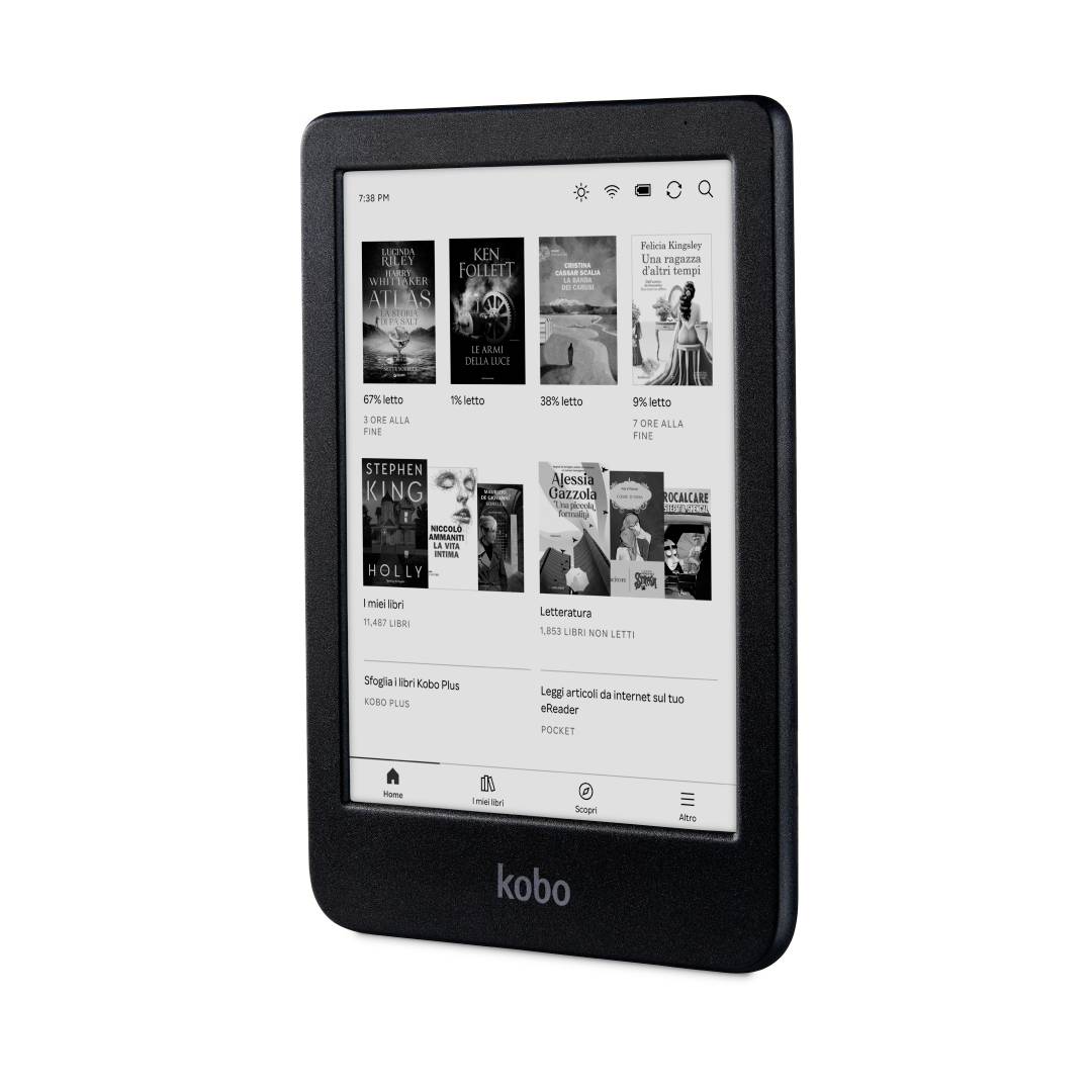 Un e-reader che visualizza una schermata di selezione di libri con varie copertine di libri e testo, compresi autori e titoli, sul suo schermo.