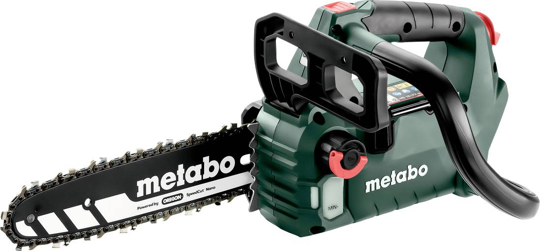 Una motosega Metabo verde e nera con una catena prominente e un'impugnatura ergonomica, progettata per attività di taglio efficienti.