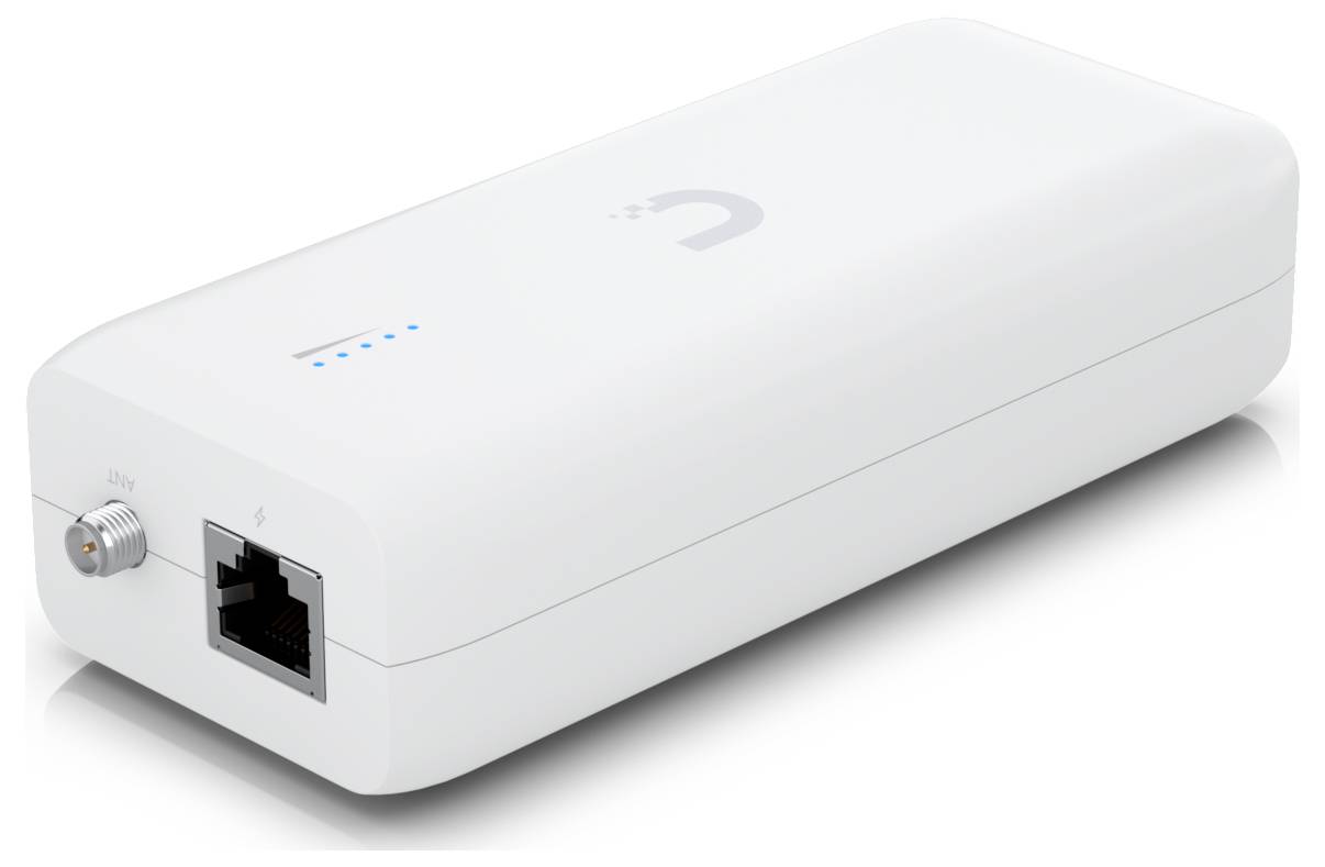 Un dispositivo Ubiquiti airGateway bianco con una porta Ethernet e connessione di alimentazione, utilizzato per estendere la copertura Wi-Fi all'interno.