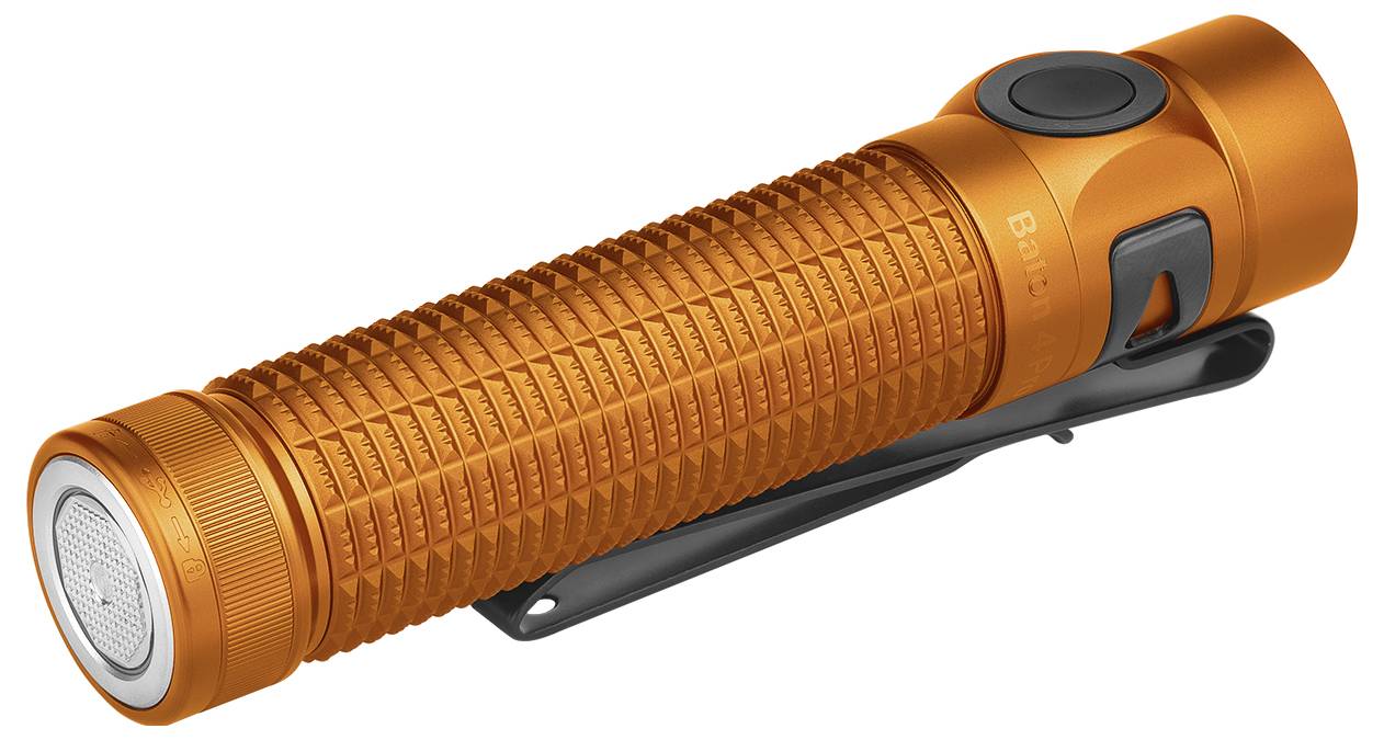 Torcia arancione con impugnatura textured, pulsante di accensione circolare e clip laterale.