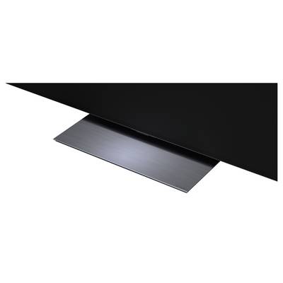 Pannello rettangolare in metallo spazzolato lucido che sporge da uno sfondo nero diagonale, come un banner di prodotto minimalista o un'insegna.