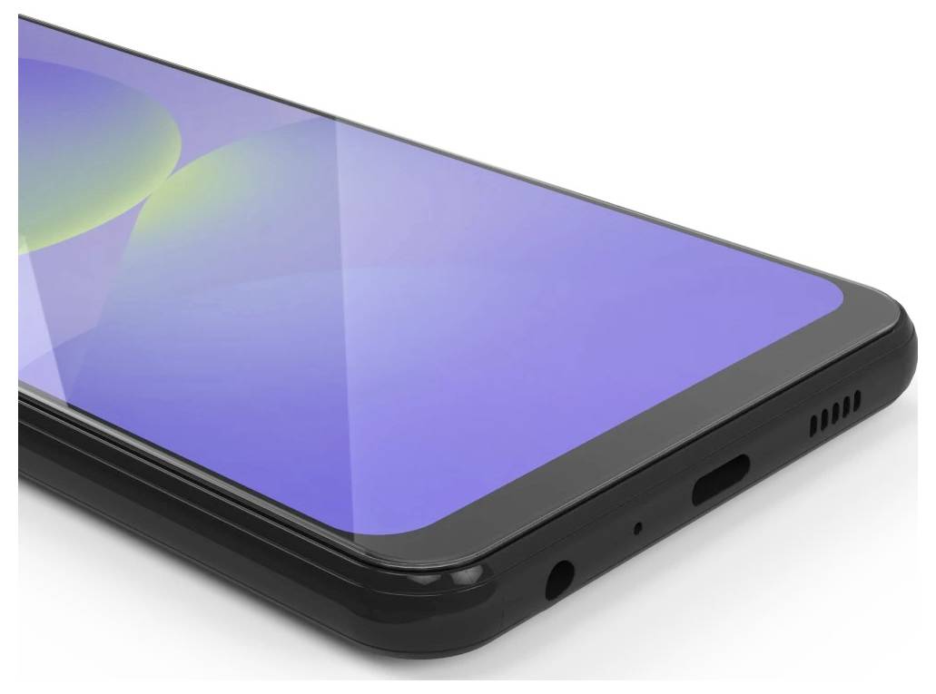 Primo piano di uno smartphone nero che mostra il suo bordo, le porte inferiori, i fori dell'altoparlante e lo schermo riflettente su uno sfondo bianco.