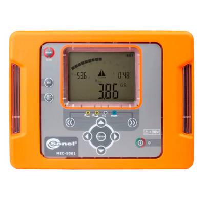 Contatore elettronico Sonel MIC-5001 arancione con display LCD che mostra una lettura di 3,86 GΩ e pulsanti di controllo sul pannello anteriore.