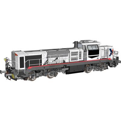 Vista laterale di una locomotiva grigia e nera con striature rosse e ampi finestrini della cabina, mostrata su sfondo bianco.