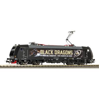 Locomotiva elettrica nera con "BLACK DRAGONS" e una livrea a tema drago, mostrata in vista laterale su binari ferroviari.