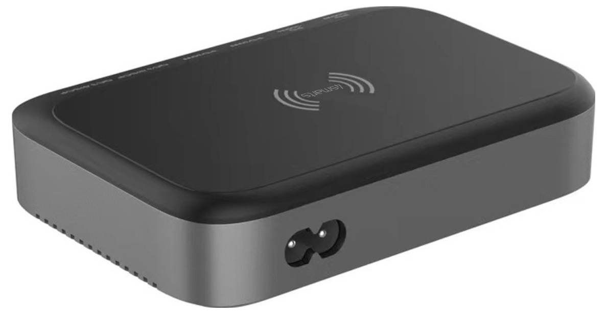 Dispositivo elettronico rettangolare nero con angoli arrotondati e icona di segnale wireless sulla parte superiore, mostrato in vista tre quarti con connettore di alimentazione sul lato.