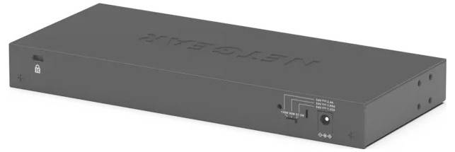 Dispositivo di rete NETGEAR nero rettangolare da montaggio a rack mostrato in prospettiva, con LED di stato anteriore e porte su un'estremità.