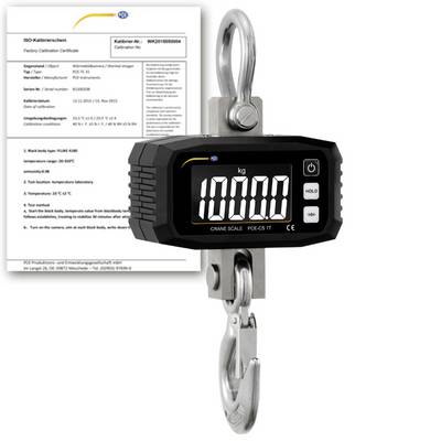 Bilancia digitale per gru sospesa tra ganci metallici, che mostra 10000 kg sul display, con un certificato di calibrazione sullo sfondo.