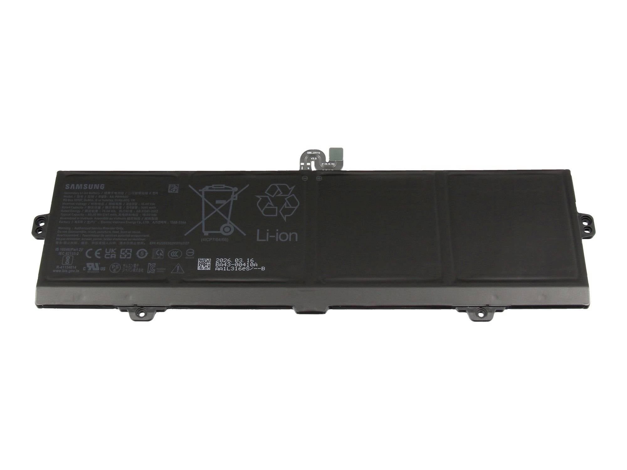 Pacco batteria al litio Samsung nera per laptop su sfondo bianco.