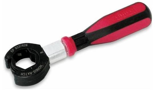 Tagliatubi portatile con impugnatura rosso-nera e testa di taglio nera su sfondo bianco.