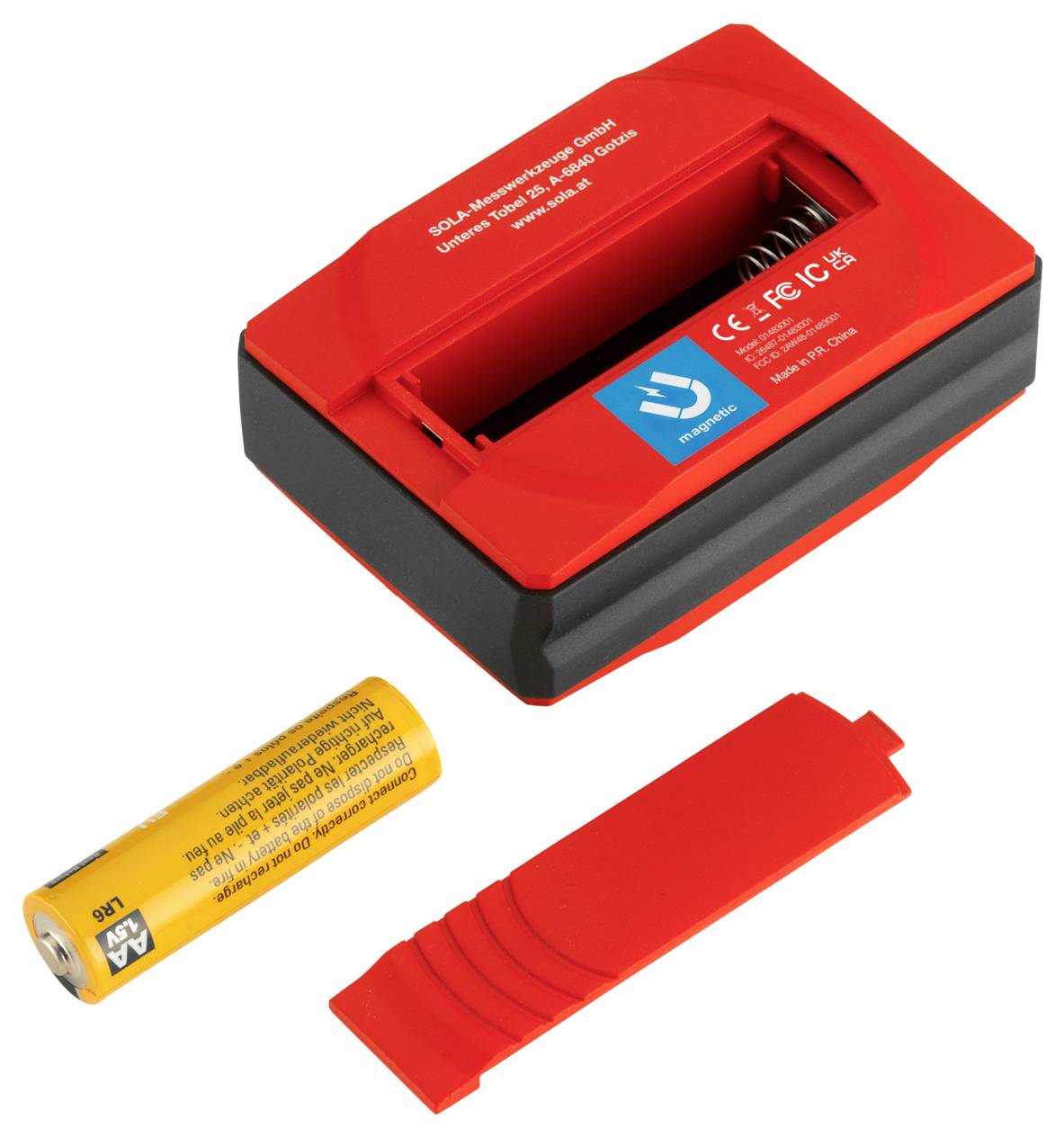 Caricabatterie rosso con una batteria al litio 18650 gialla e un rivestimento o copertura rosso della batteria.