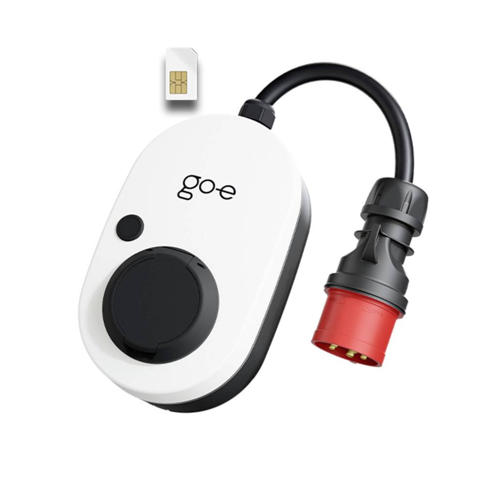 Adattatore di ricarica portatile bianco Goo con icona di scheda SIM sopra e connettore di alimentazione industriale rosso collegato tramite cavo.