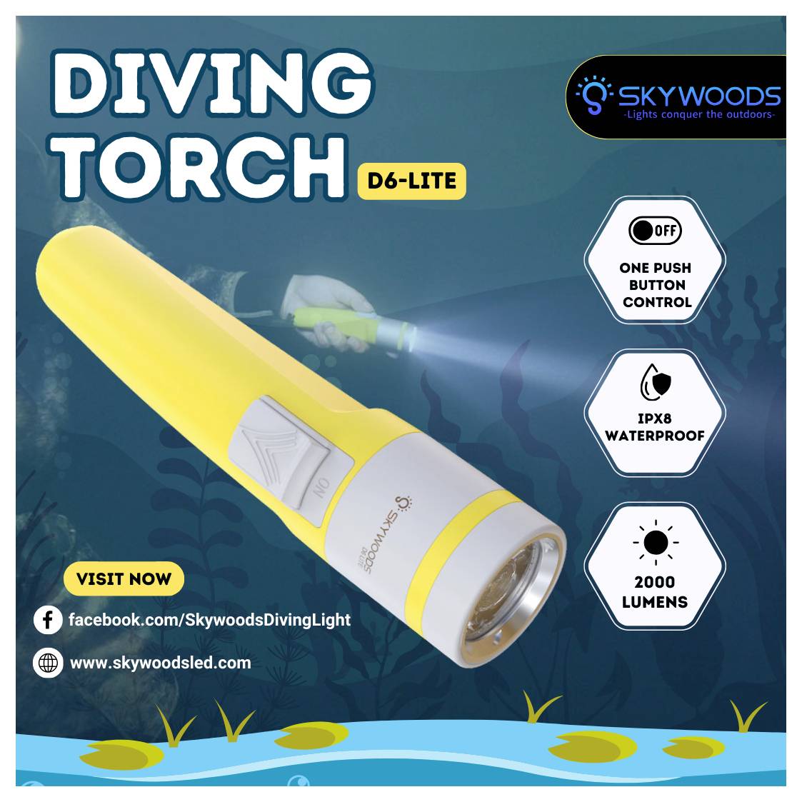 Grafico promozionale per la torcia subacquea Skywoods D6-LITE, che mostra una torcia gialla sott'acqua con didascalie: controllo con un pulsante, impermeabile IPX8, 2000 lumen.