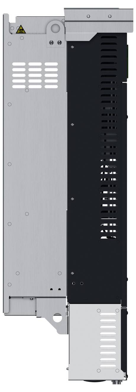 Vista laterale di un modulo elettronico metallico alto o componente server con pannello frontale argento e copertura laterale ventilata nera.