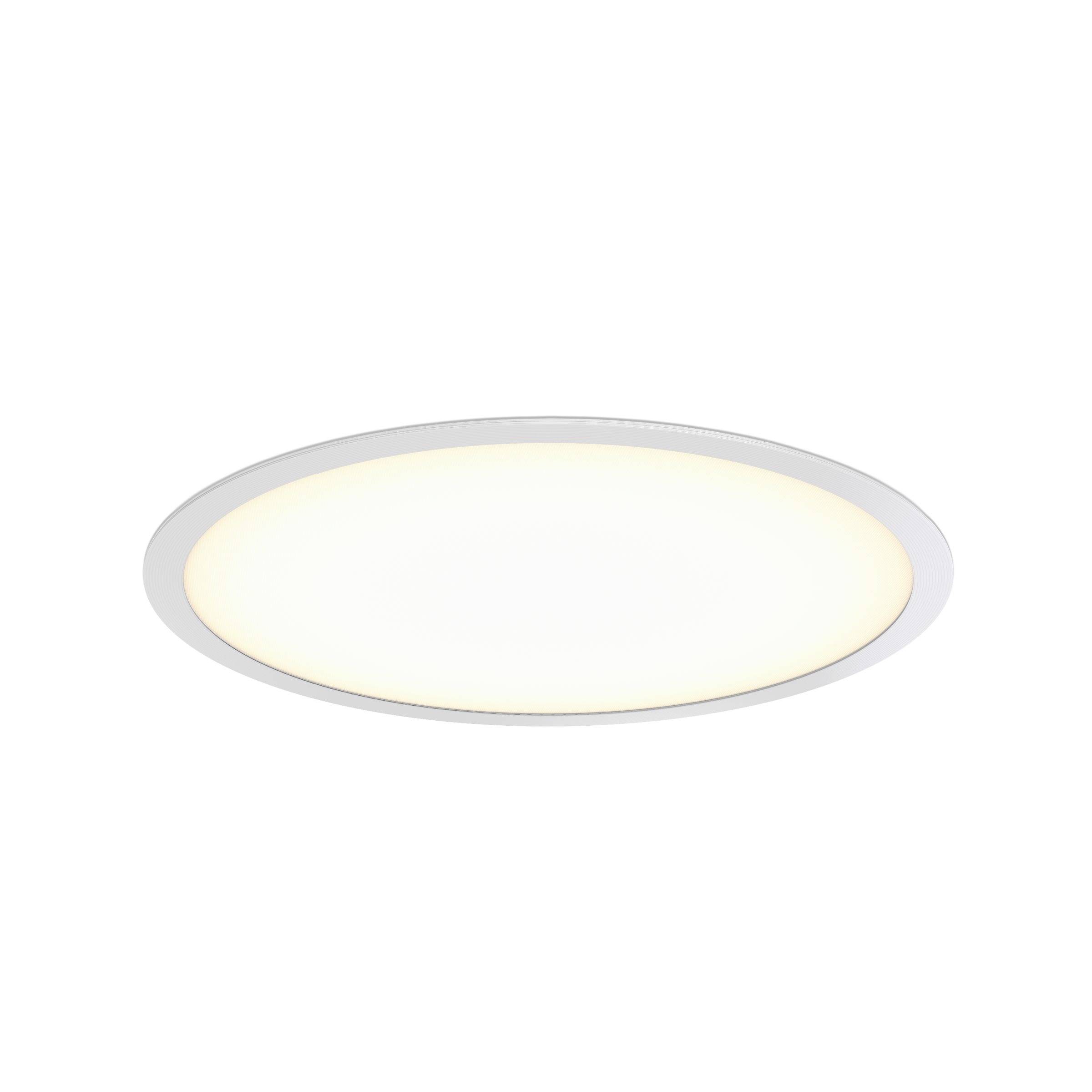 Una plafoniera rotonda ad incasso a soffitto con diffusore bianco e luce soffusa su uno sfondo bianco neutro.