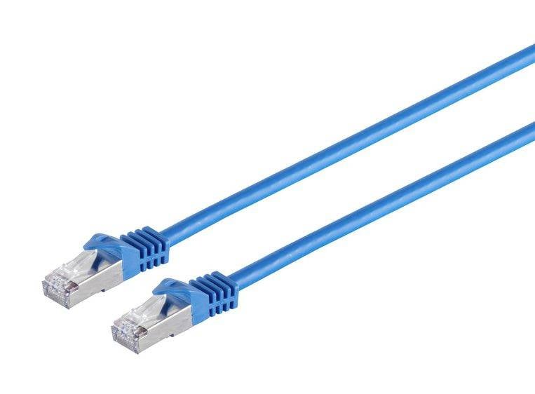 Due cavi Ethernet blu con connettori RJ45 su uno sfondo bianco.