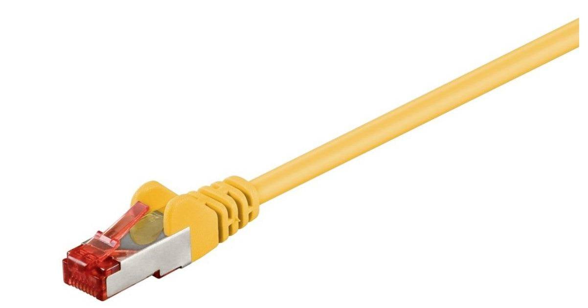 Cavo di rete Ethernet giallo con connettore RJ45 rosso su sfondo bianco.
