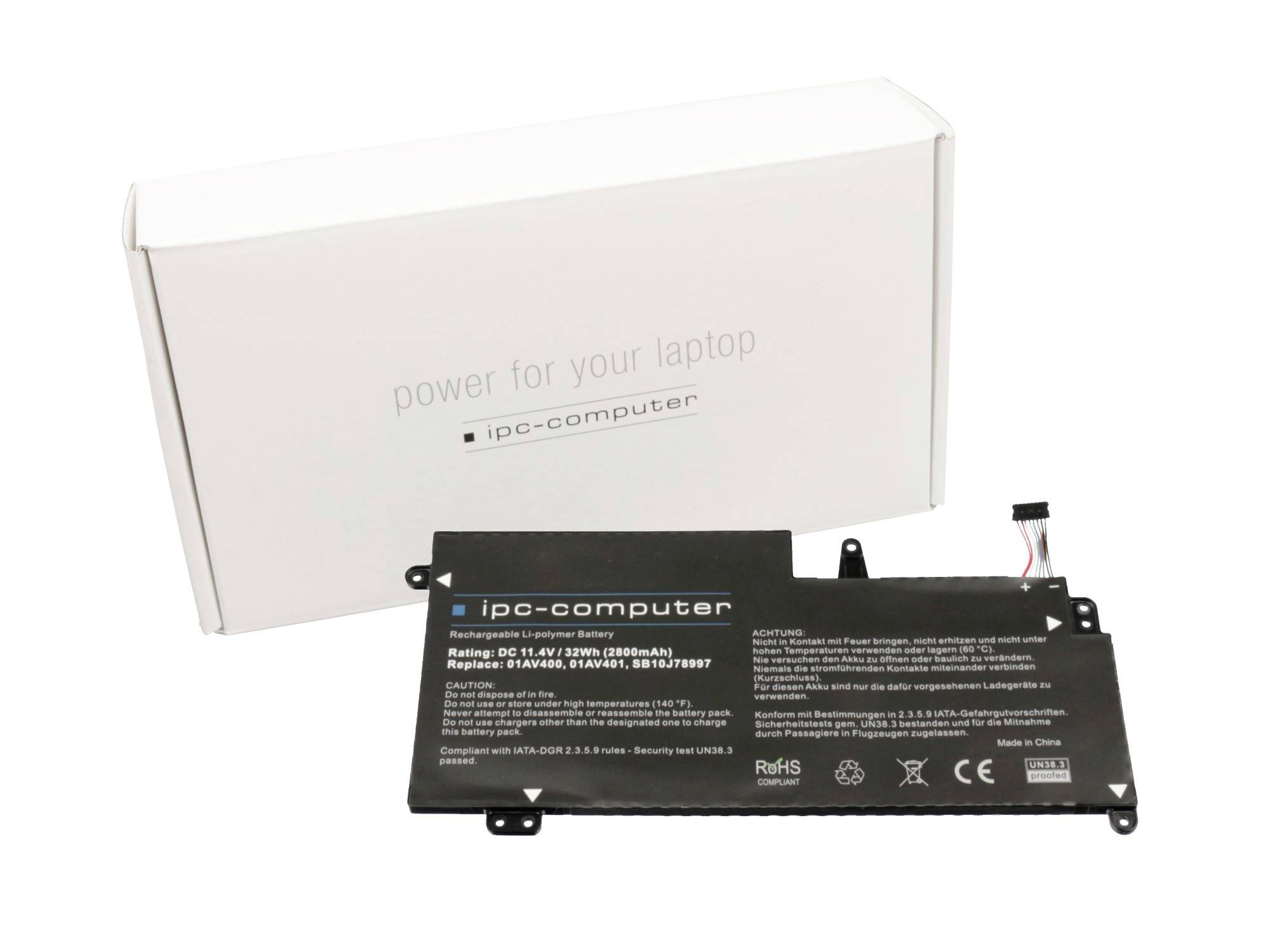 Pacco batteria per laptop con scatola di imballaggio bianca etichettata "power for your laptop" e "ipc-computer", mostrato con batteria di ricambio nera davanti.