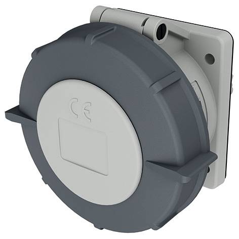 Primo piano di una presa elettrica industriale rotonda di colore grigio con coperchio protettivo e piastra di montaggio.