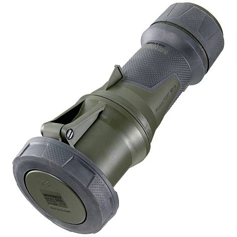 Una torcia tattica cilindrica verde o luce per arma con cappucci in gomma grigia alle estremità, mostrata su uno sfondo bianco.