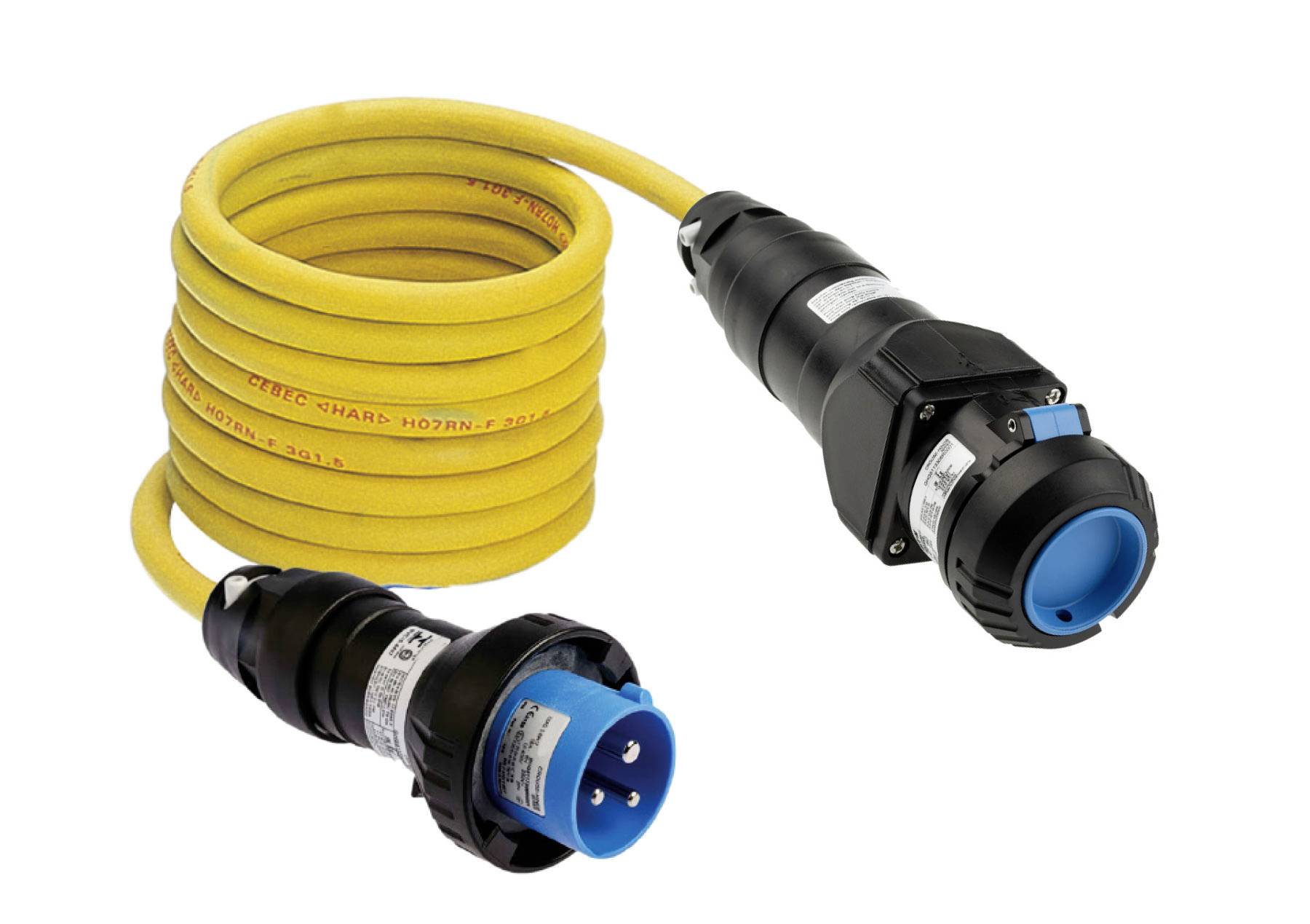 Cavo di alimentazione industriale giallo arrotolato con connettori neri e blu su sfondo bianco.