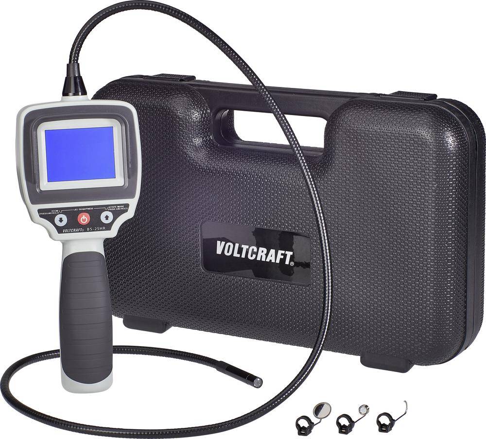 Telecamera di ispezione con display, cavo flessibile e tre diversi accessori, accanto a una custodia rigida nera.