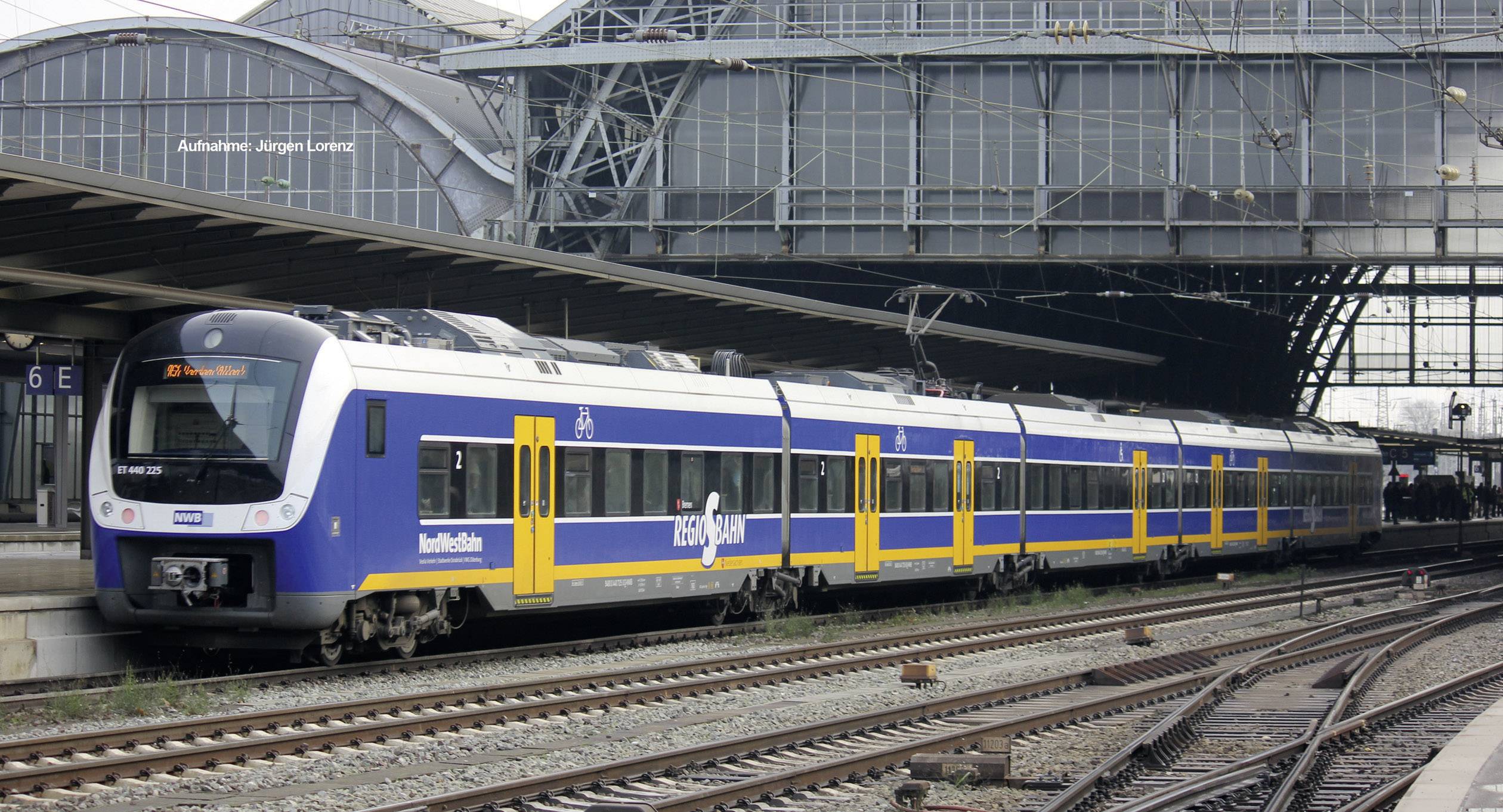 Convoglio ferroviario composto da 5 elementi BR 440 di NWB in scala H0