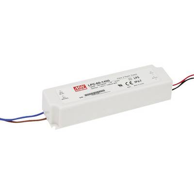 Un alimentatore rettangolare bianco con la scritta 'LPC-60-1400' di Mean Well, certificato IP67, con cavi blu e rossi.