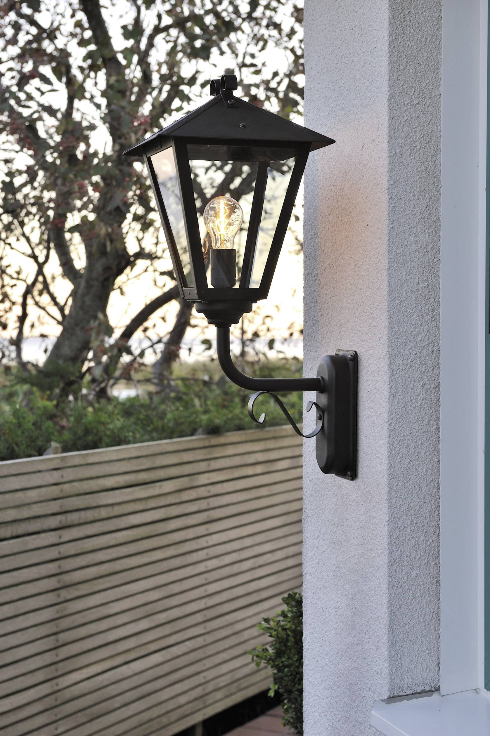 Konstsmide Benu Up 434-750 Lampada da parete per esterno Lampada a risparmio energetico, LED (monocolore) E27 100 W Nero