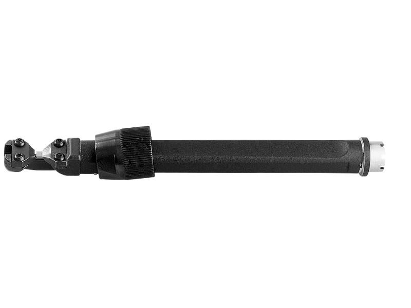 Utensile da taglio in metallo con manico nero e due lame affilate, in vista laterale. Utilizzato per tagli precisi.