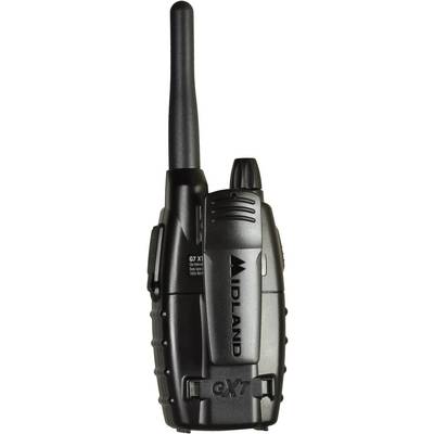 Un walkie-talkie nero con antenna. Ha un pulsante di trasmissione fisso, impugnature laterali zigrintate e il marchio 'Midland' sulla parte anteriore.